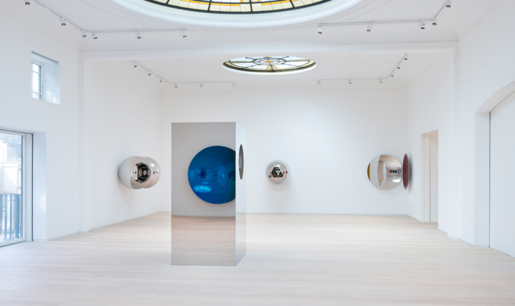 Pitzhanger Gallery - Anish Kapoor